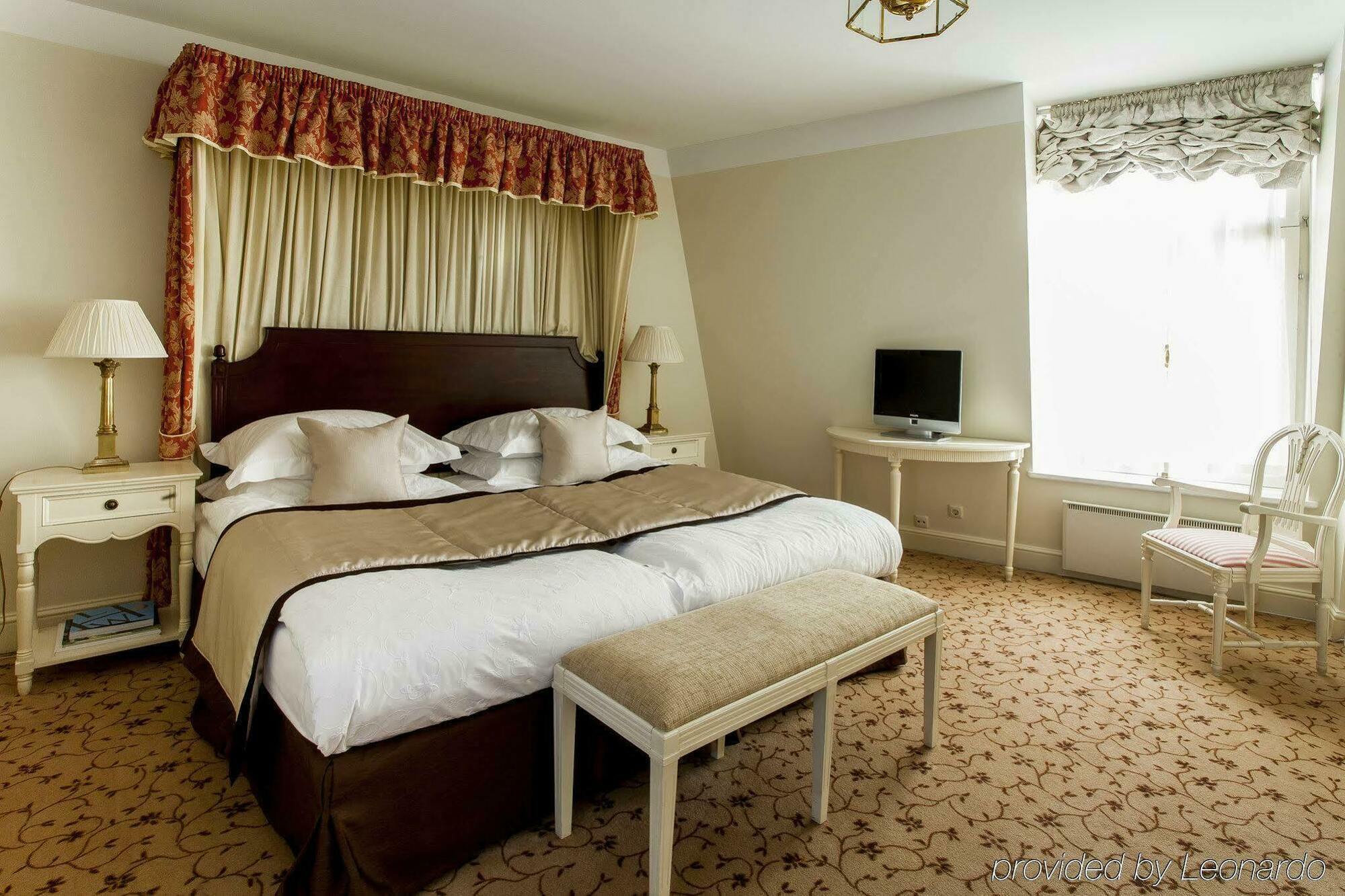 斯古拉萨尔酒店 - 立鼎世酒店集团 塔林 客房 照片 A bedroom at the hotel